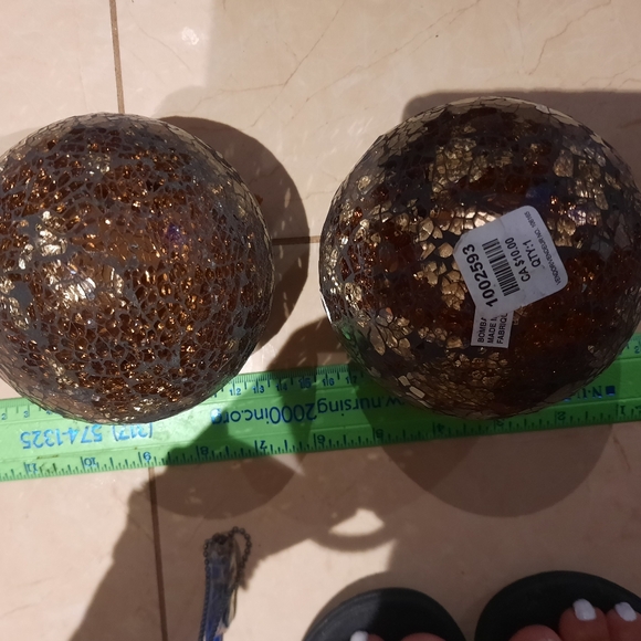 Nwt AUTHENTIC GENUINE BROWN MOSAIC BALLS BOMBAY & COMPANY LOT OF TWO SPARKLE - Picture 3 of 6